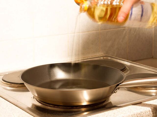 Gdzie wyrzucić zużyty olej kuchenny? 90 procent osób tego nie wie!